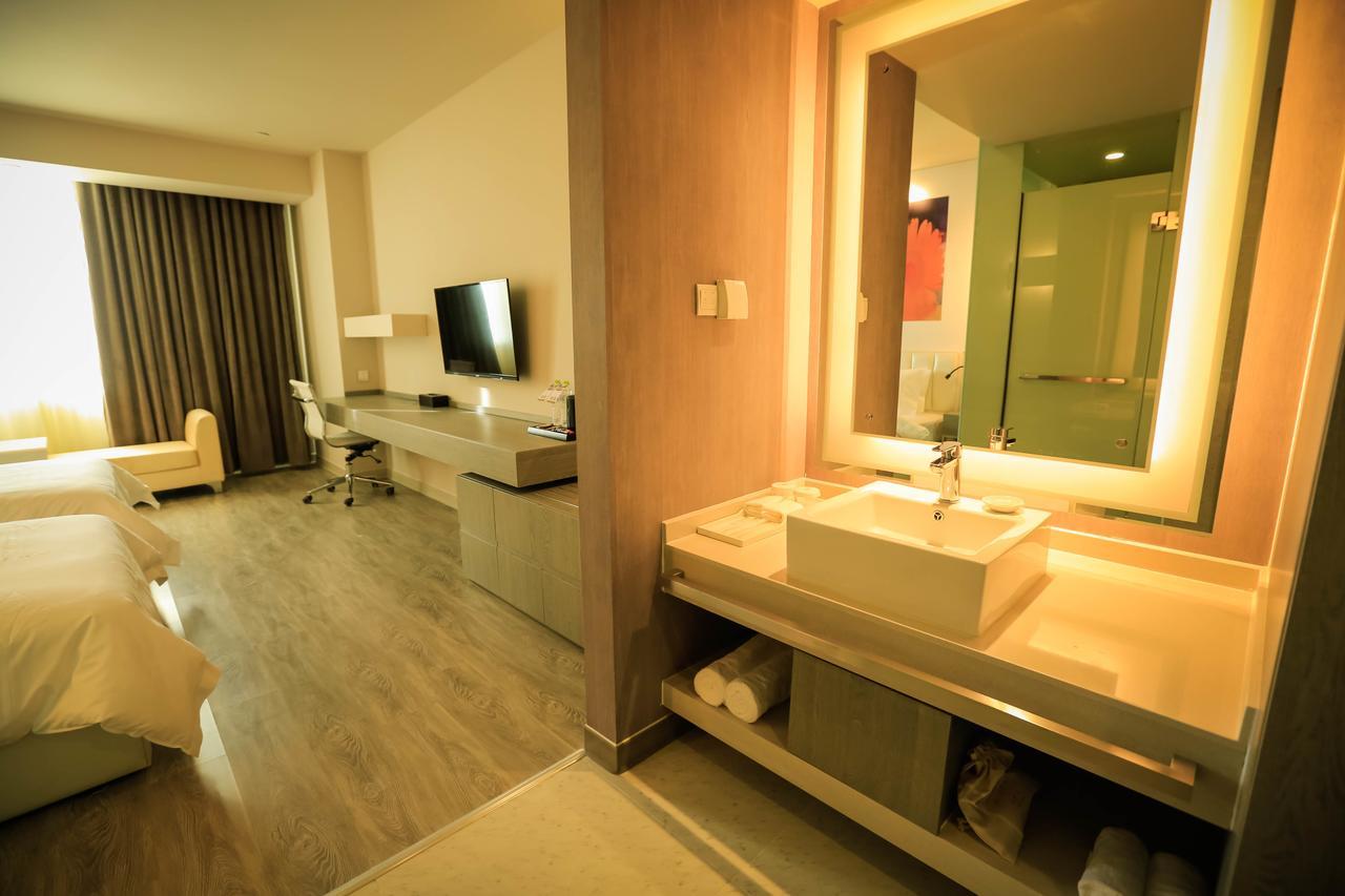 Metropolo Jin Jiang Hotels Turpan Administrative The Heart Of Pai Exterior foto