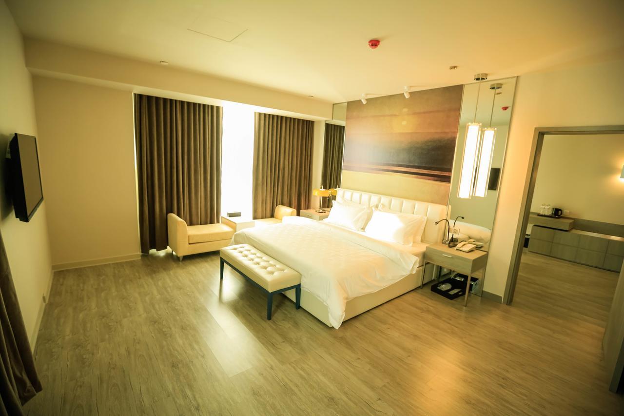 Metropolo Jin Jiang Hotels Turpan Administrative The Heart Of Pai Exterior foto